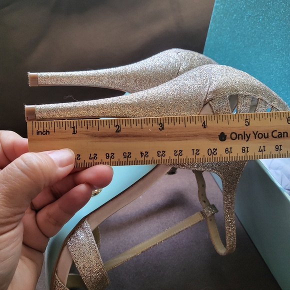 Blue by Betsy Johnson heels - Picture 5 of 9